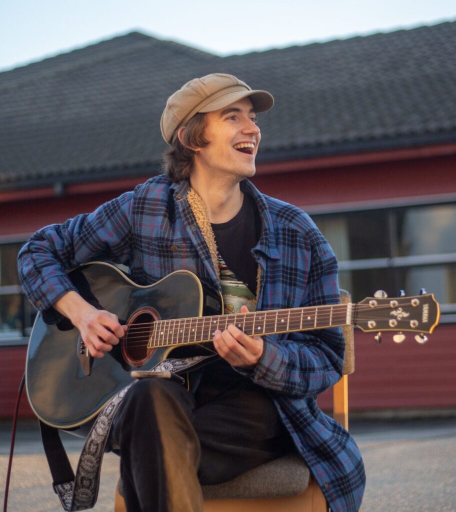 mann med gitar